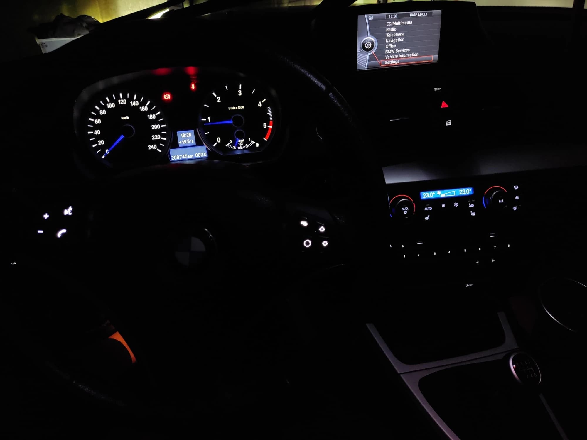 BMW E90 Cockpit